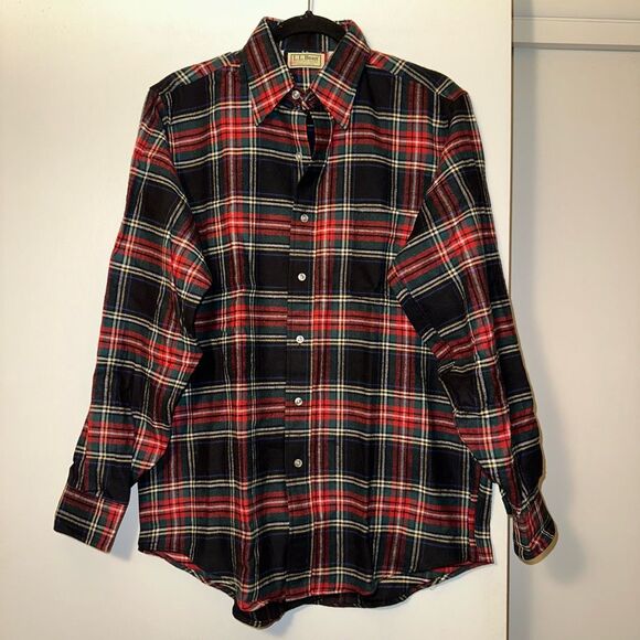 L.L. Bean Vintage Medium Collared Button Down LS Plaid Flannel Mens Shirt EUC - Picture 1 of 13